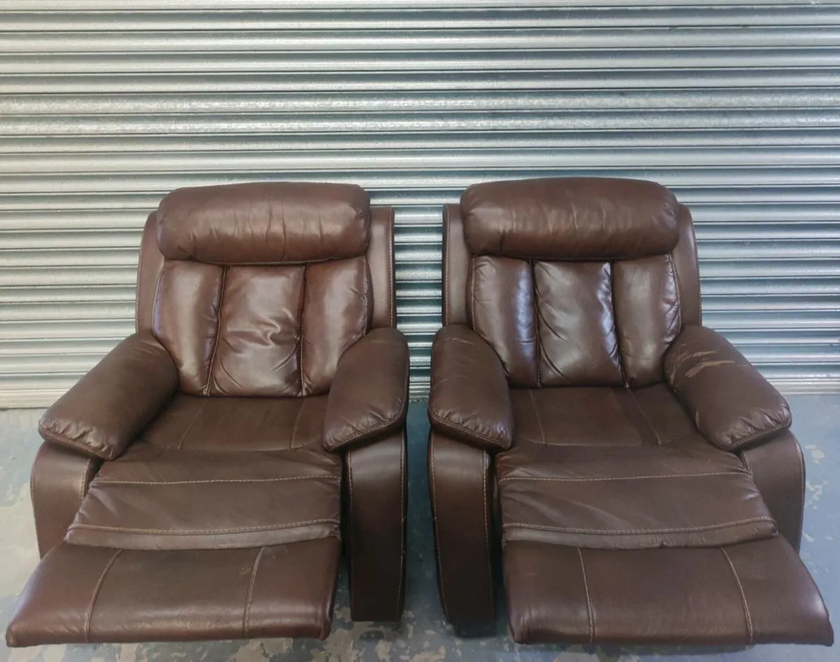 Pair of leather recliner sofa couch armchairs🚚 - Image 3