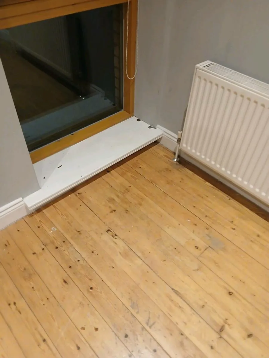 PINE Wood floor 100sq metres - Image 3
