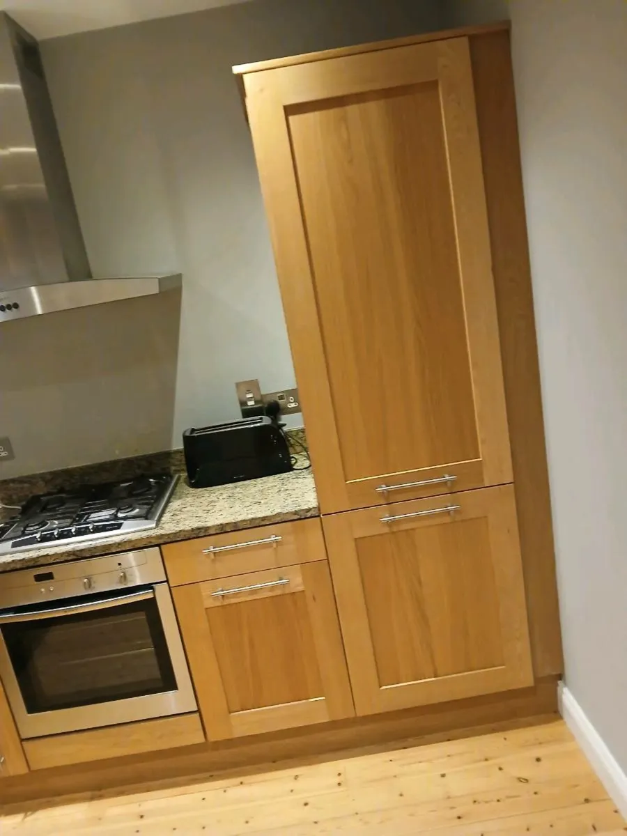 Full kitchen with appliances - Image 3