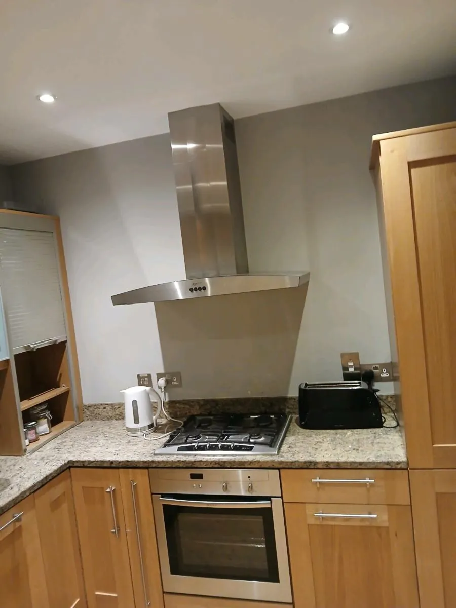 Full kitchen with appliances - Image 4