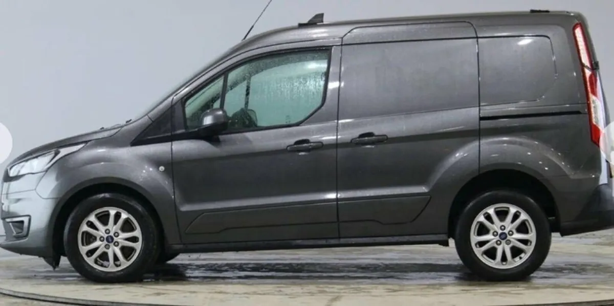 1.5 240 EcoBlue Limited Panel Van 5dr Diesel Manua - Image 3