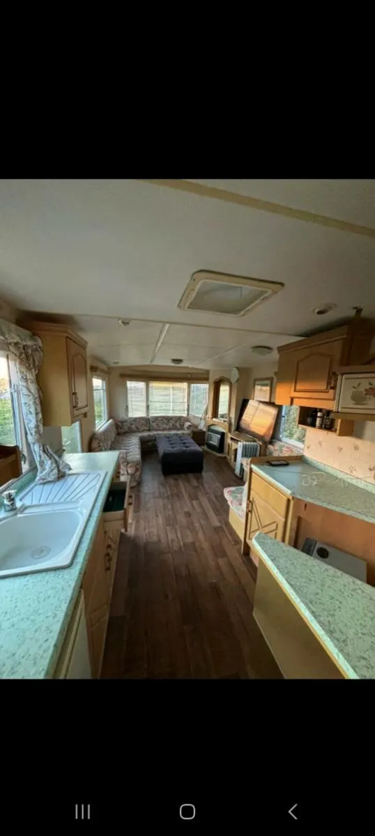 Mobile Home 3 Bedroom Single Glazed Windows - Image 1