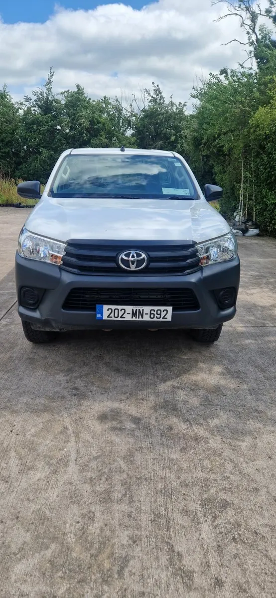 Toyota Hilux 2020 - Image 1