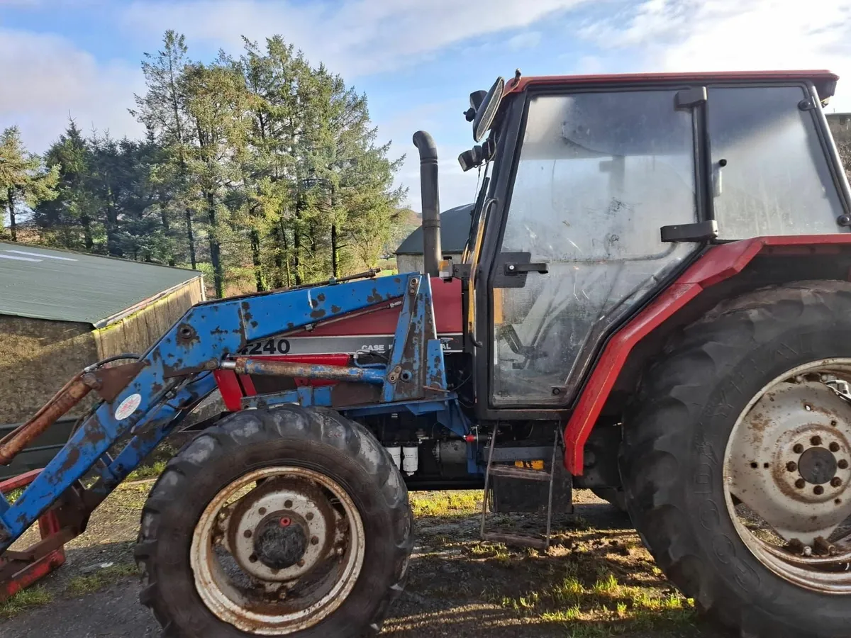 4240 Case  1996 - Image 1