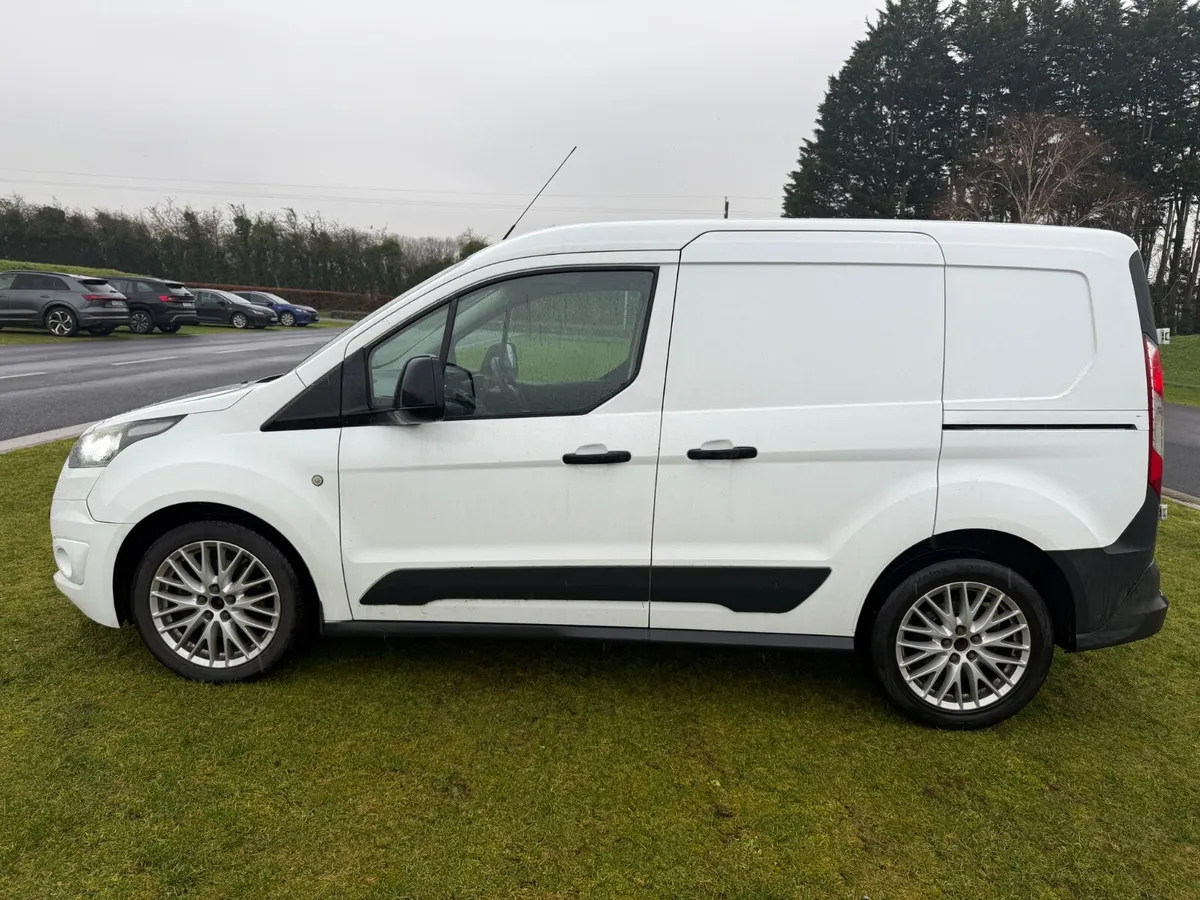 Ford Transit Connect - Image 4
