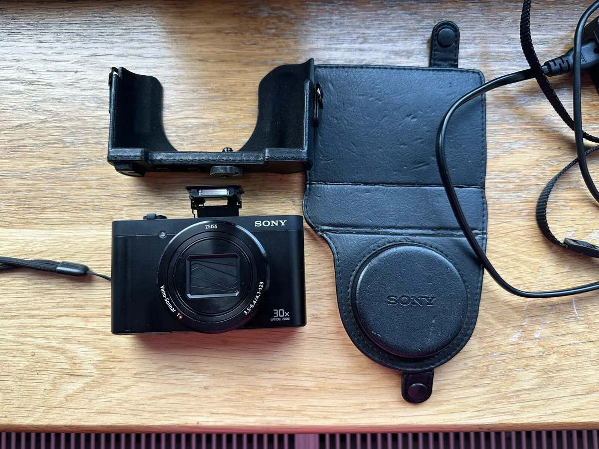 Sony DSC-WX500 - Image 2