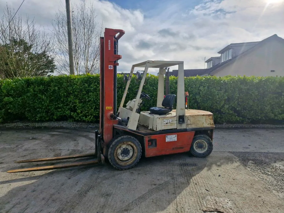 Nissan forklift 3ton - Image 3