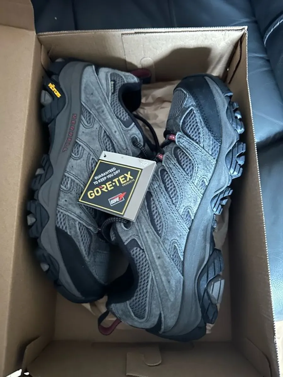 Merrell Gortex shoes. - Image 1