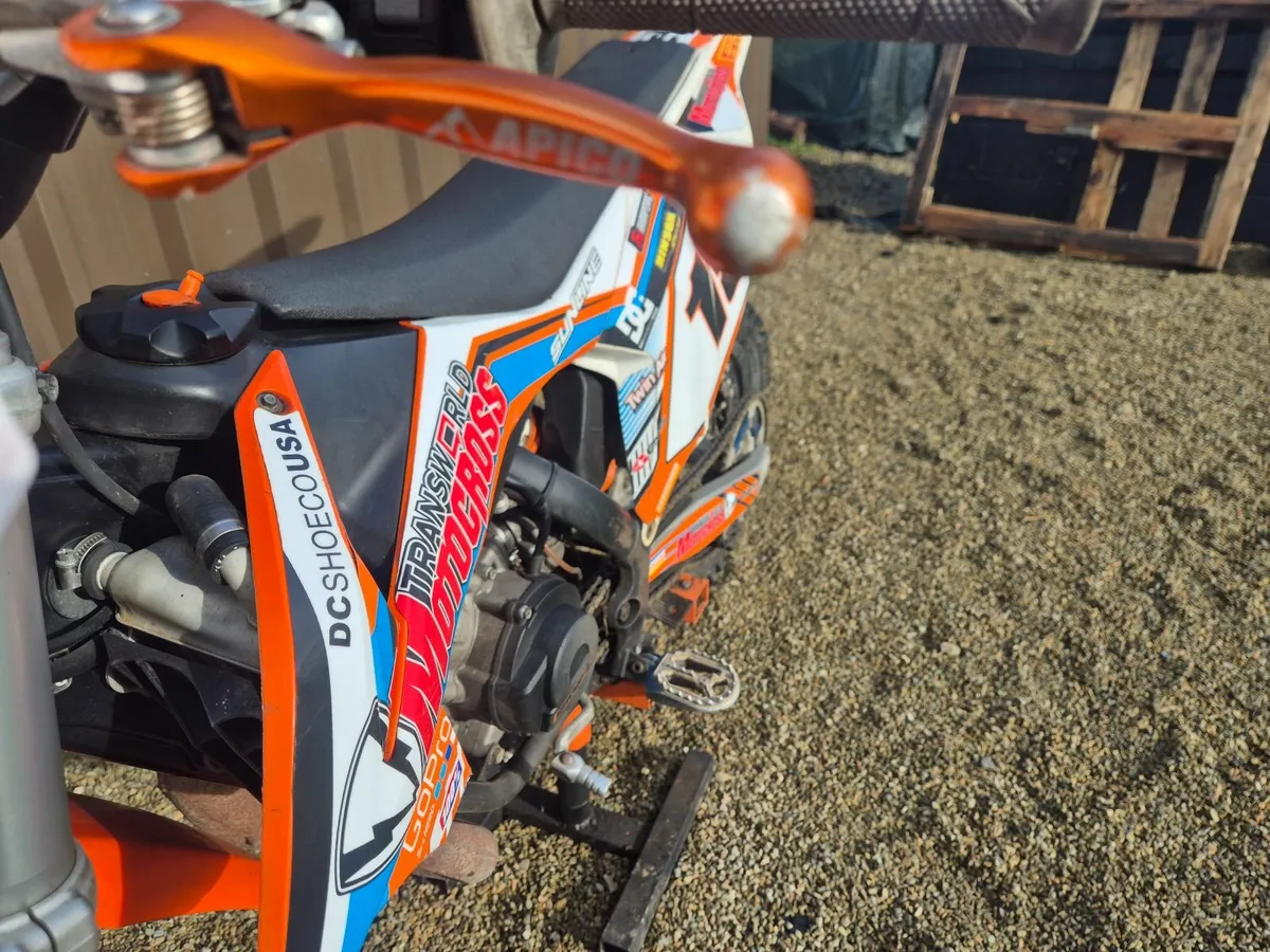 Motor Bike - Image 3