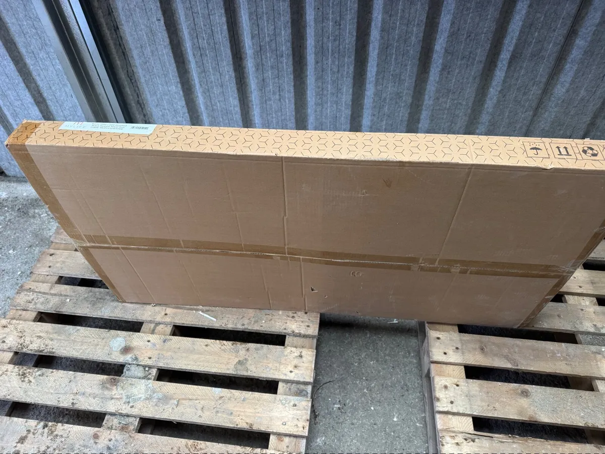 River heated towel rail - Image 2