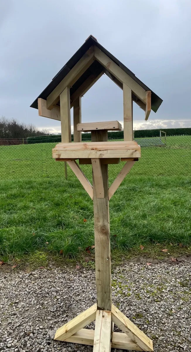 Beautiful large Wooden Birdhouse with slated  roof - Image 1
