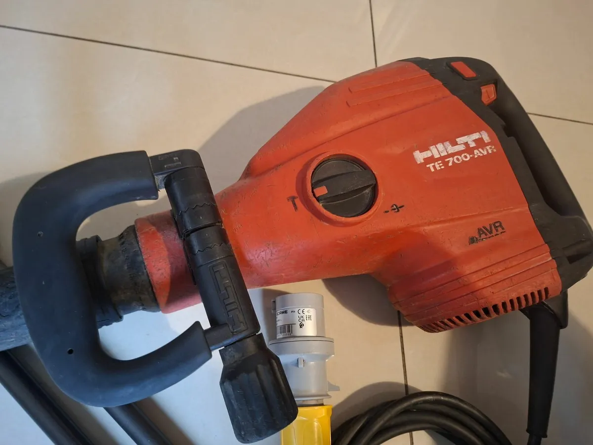 Hilti TE 700-AVR Sds Max Breaker 110v - Image 3