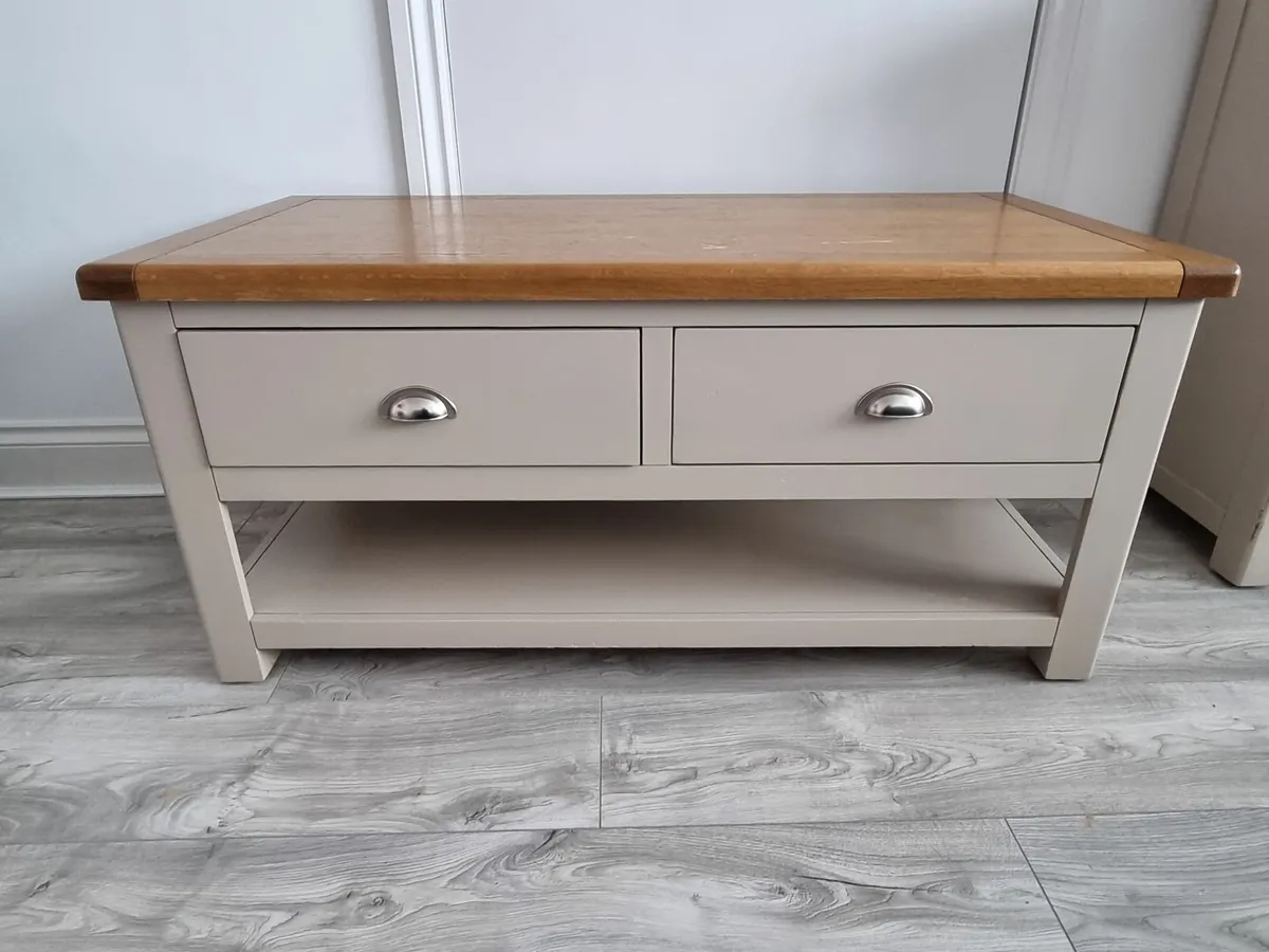 Coffee Table with drawers - Image 1