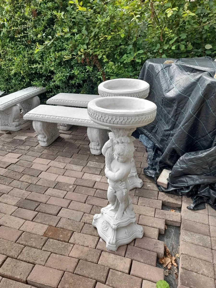 Angel Bird Bath - Brand New - Only 85! - Image 3