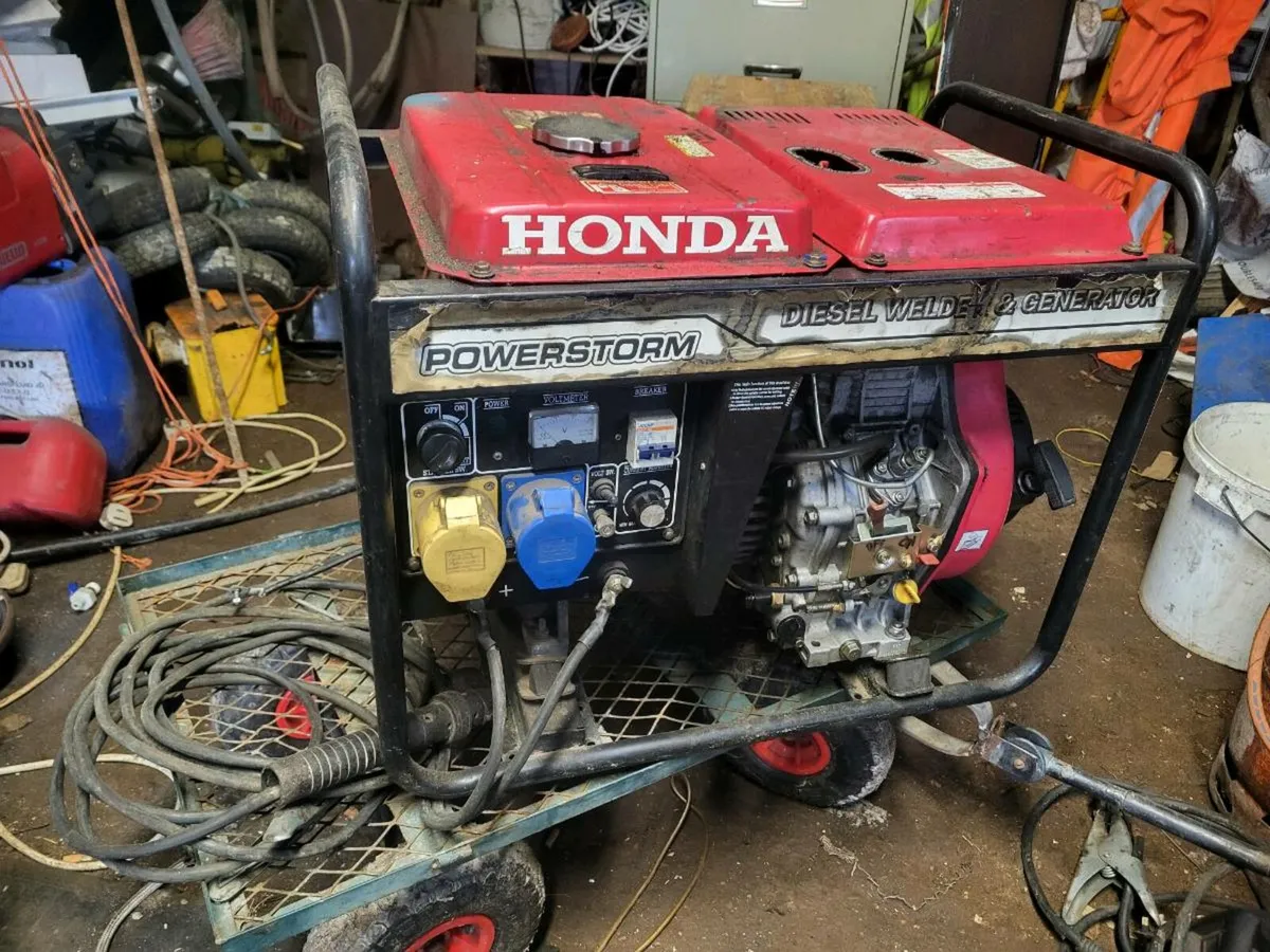 Honda Generator diesel welder - Image 1