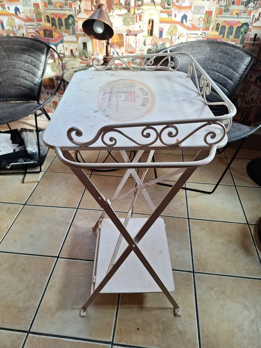 Bathroom table - Image 2