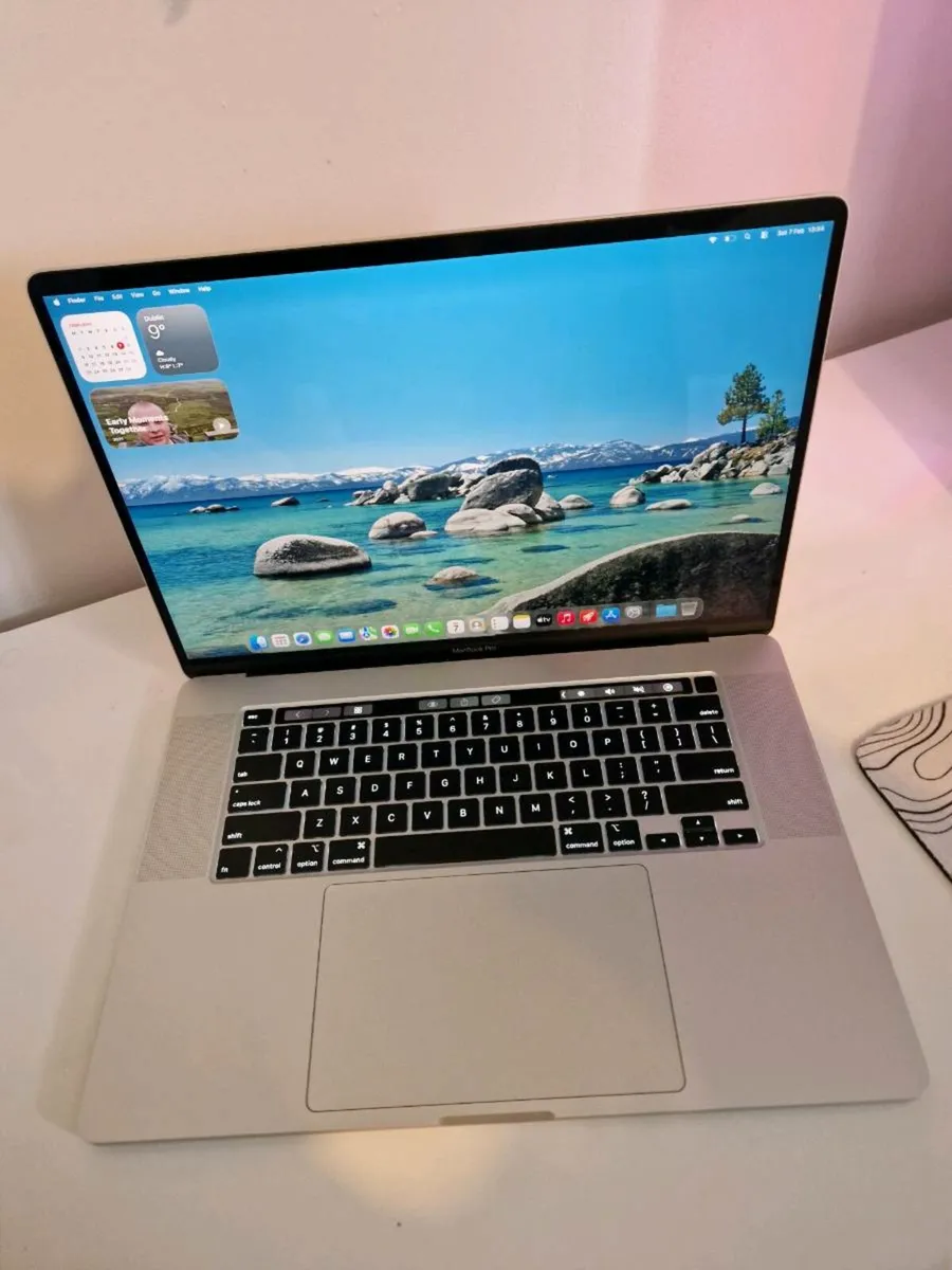 Macbook Pro2019 16inch - Image 1