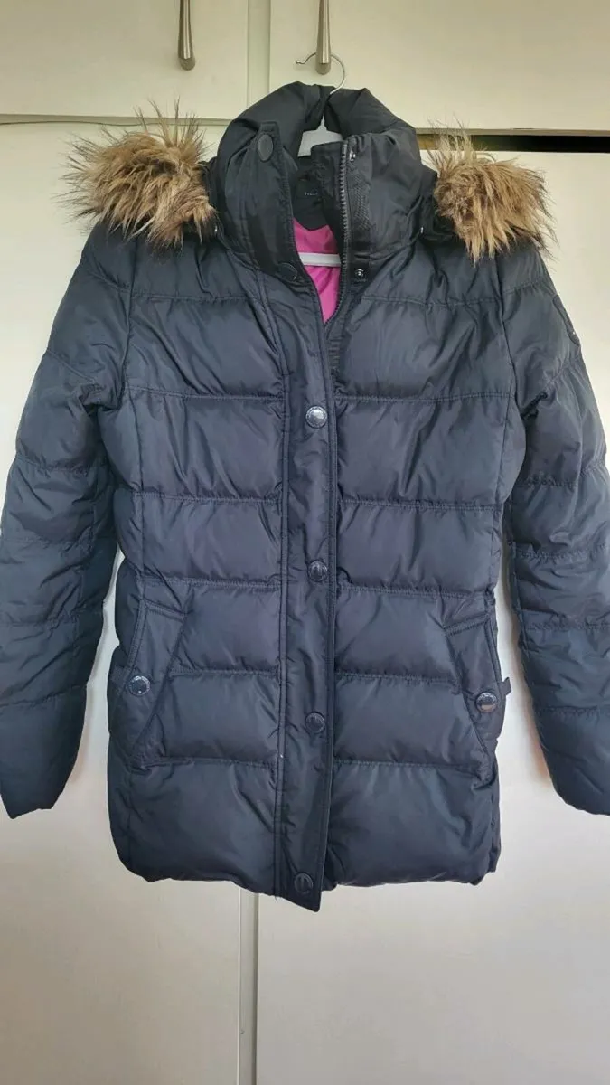 Tommy Hilfiger puffa jacket - Image 1
