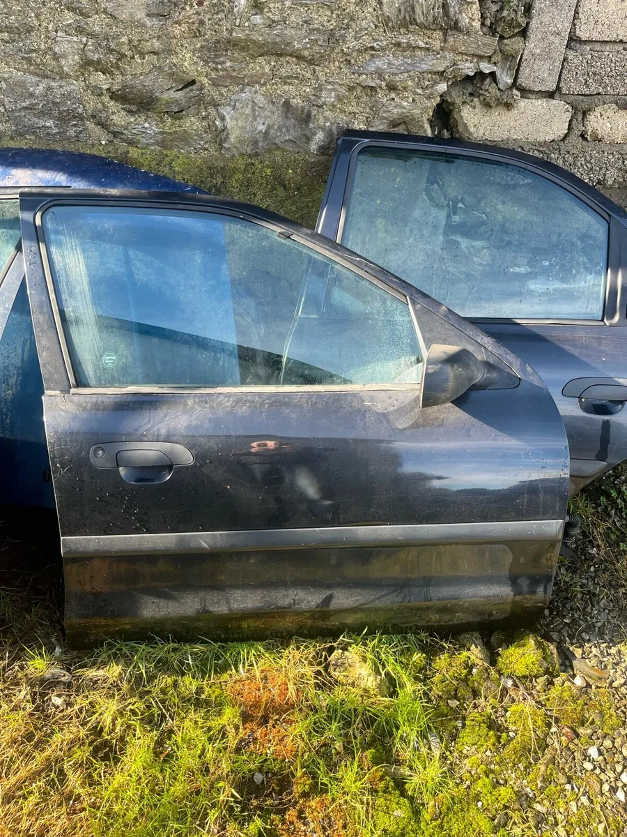 Ford Mondeo - Image 1