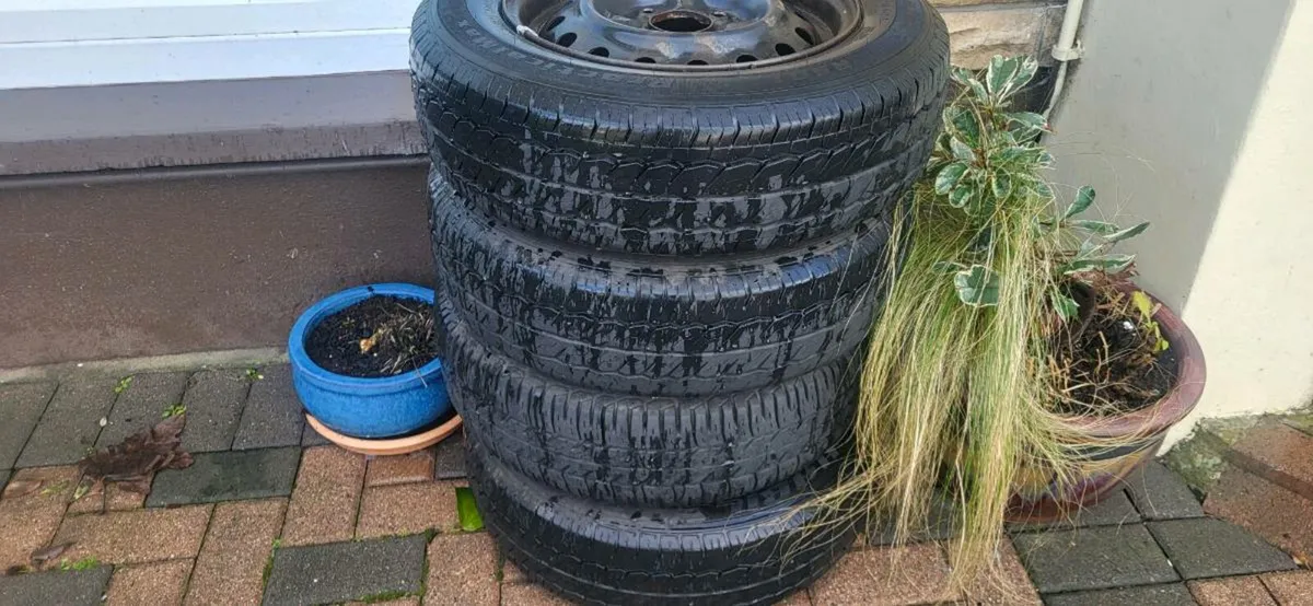 Nissan wheels - Image 2