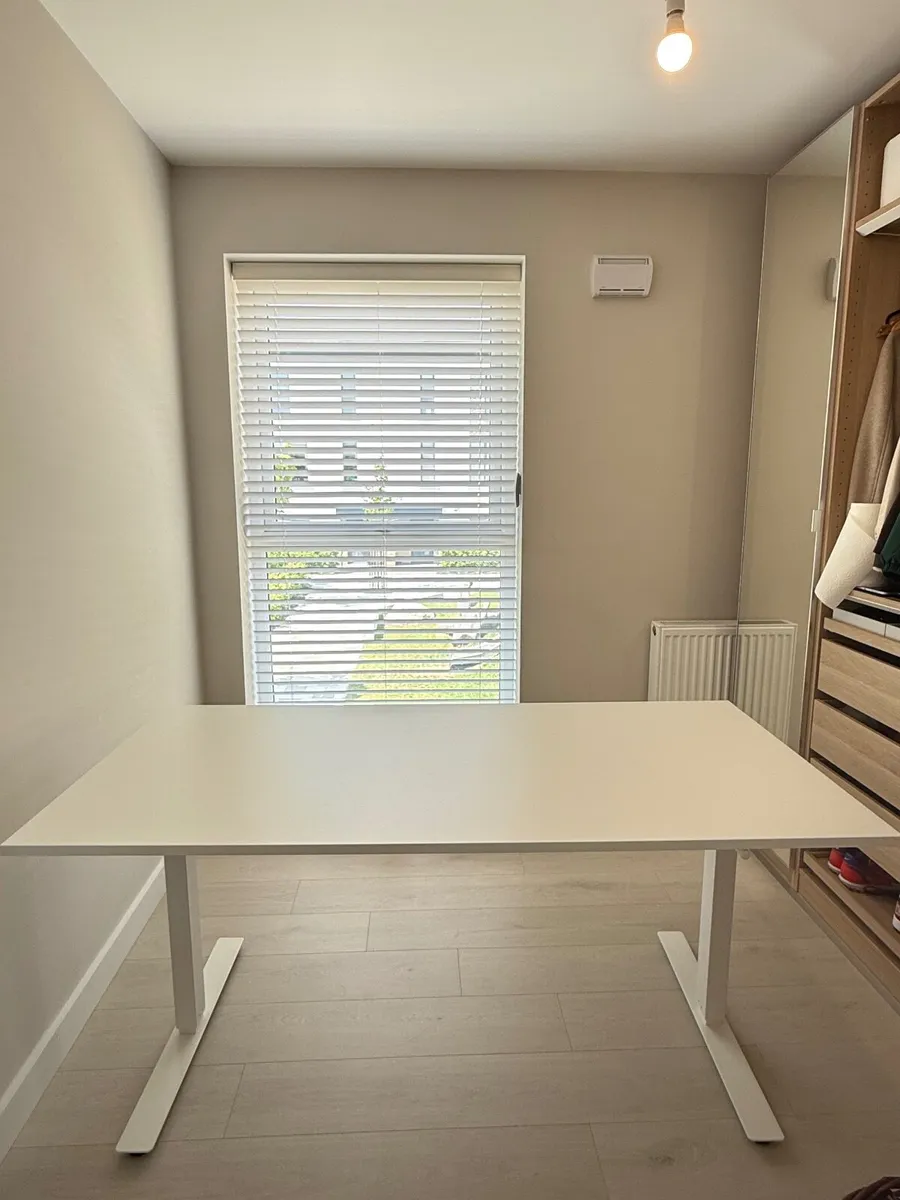 Height and Width Adjustable Table - Image 2