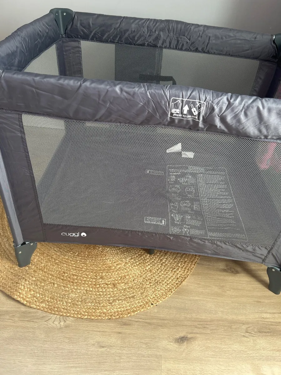 Travel Cot - Image 4