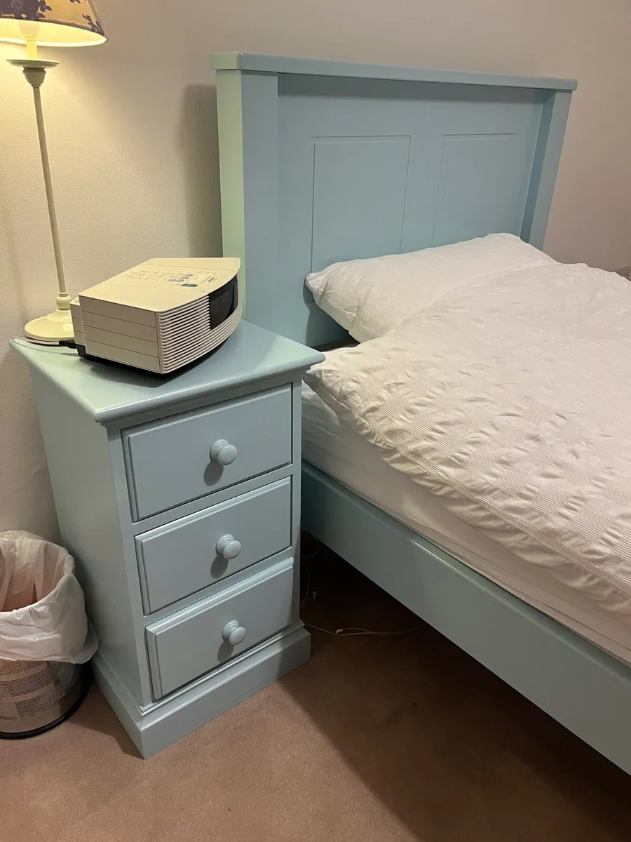 Single Bed Frame and 2x Matching Lockers - Image 2