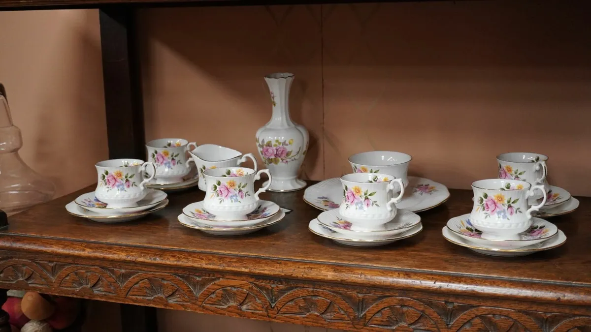 Regal Heritage Floral Bone China Tea Set (21 pcs) - Image 2