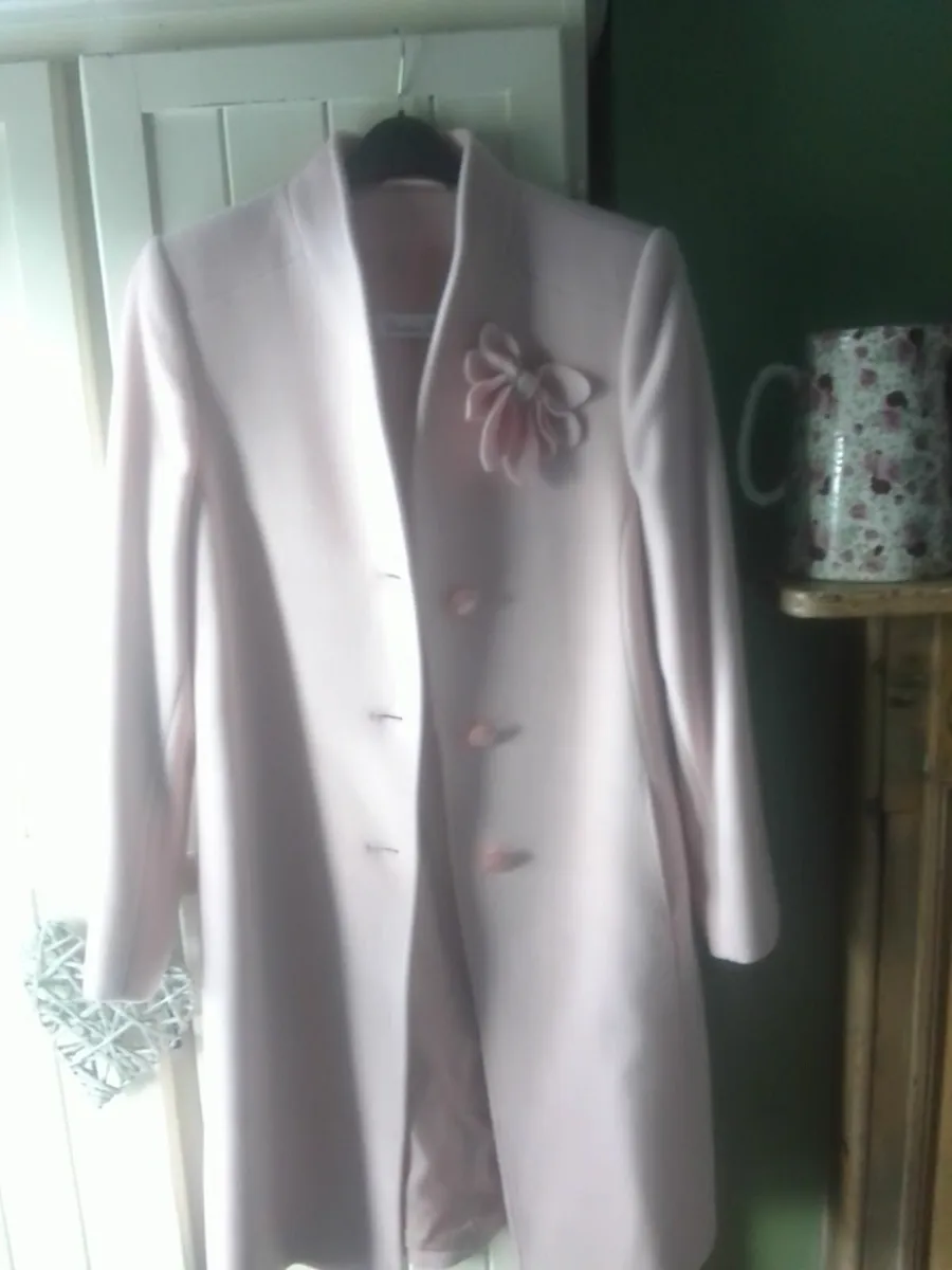 Pink caviwool  coat size 14 as new worn once - Image 3