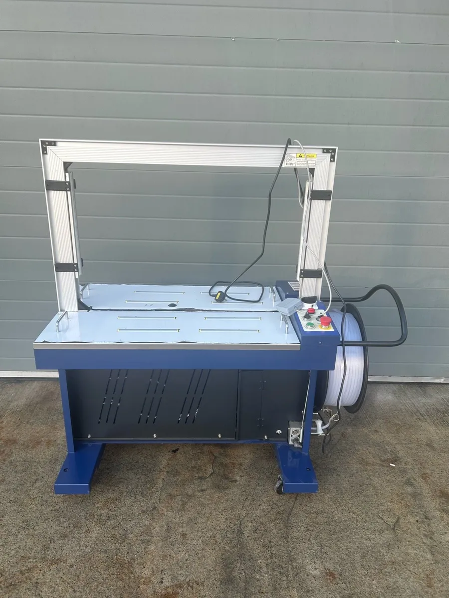 Automatic Strapping Machine with 4 rolls (New) - Image 1