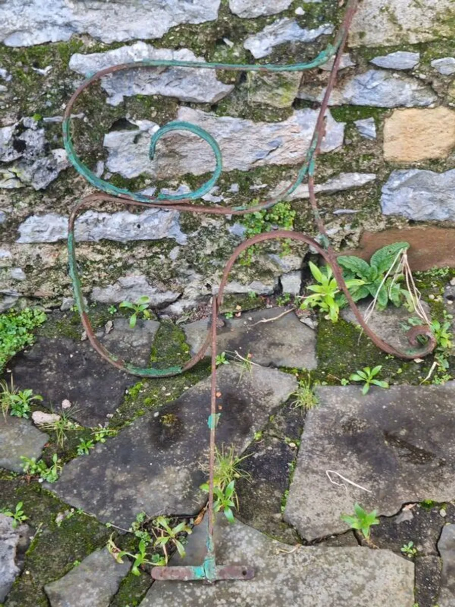 Vintage garden pieces - Image 3