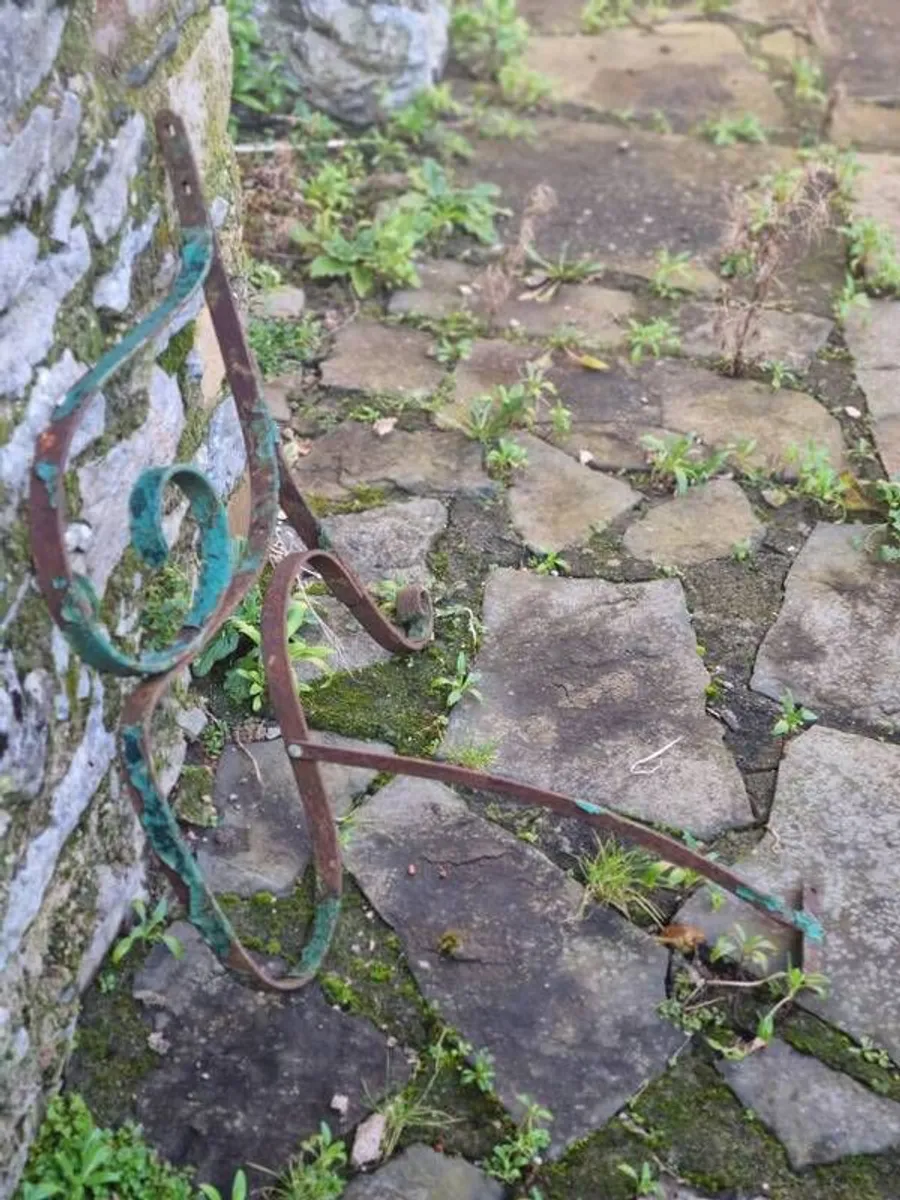 Vintage garden pieces - Image 4