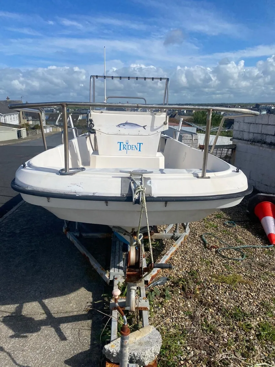 The Dell Quay Dory Boat - Image 2