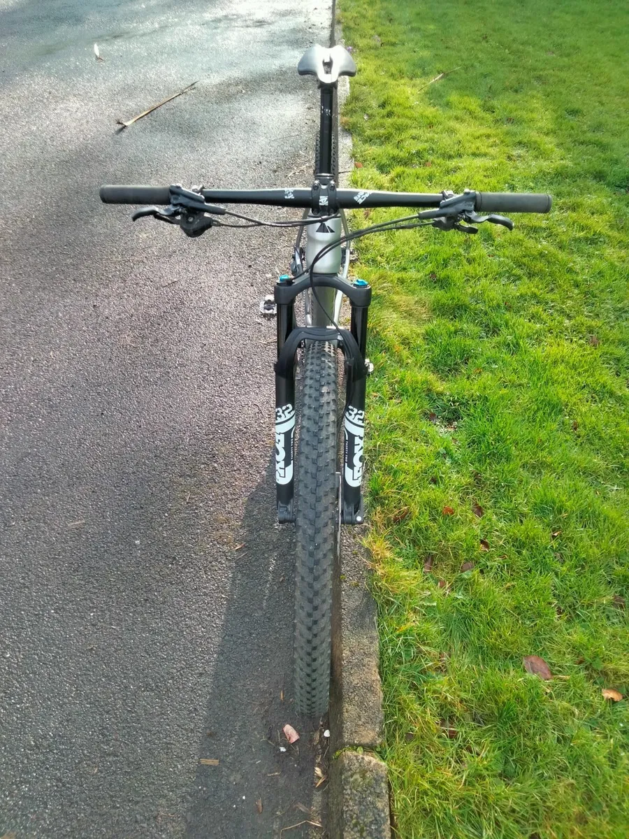 Canyon Exceed CF 6 XC Carbon Mountain Bike - Image 3