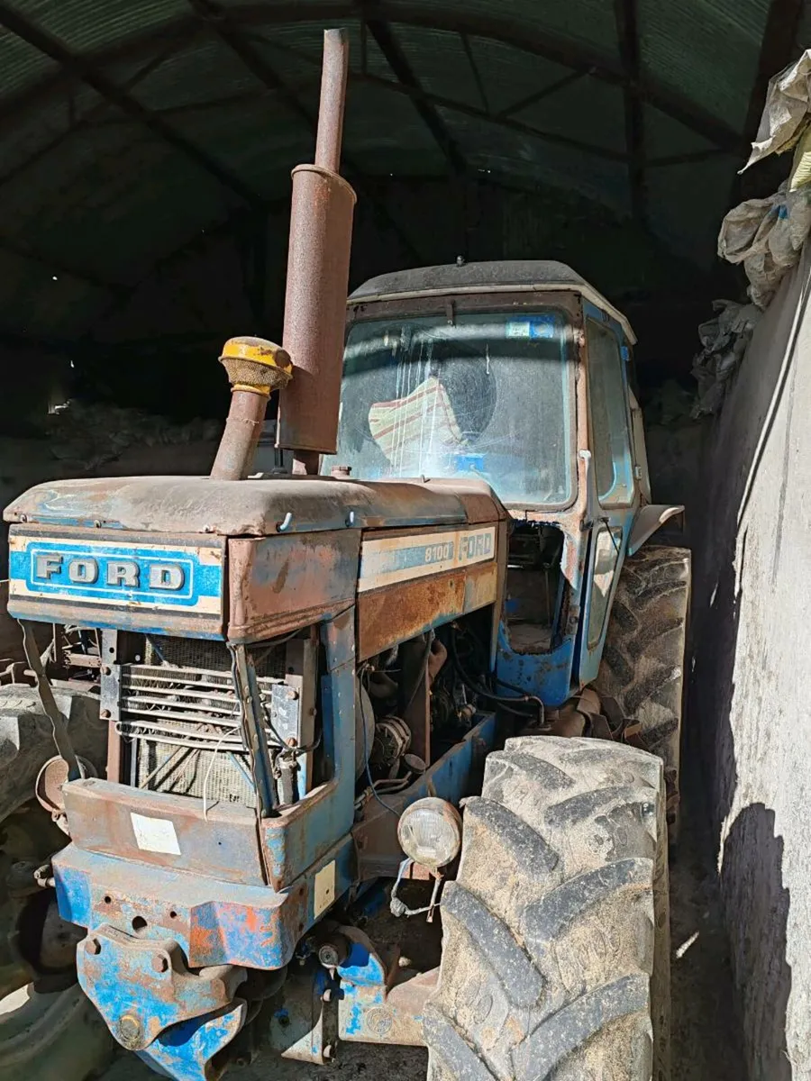 Ford 8100 - Image 3