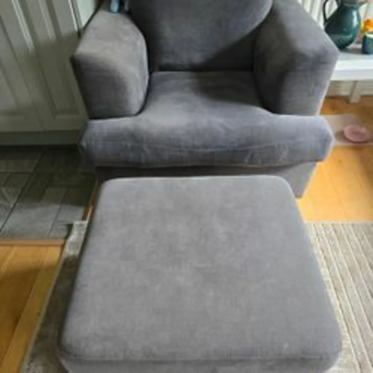 Lounge Set For Sale - Image 2