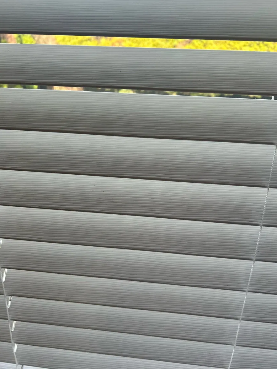 Venetian blinds - Image 1