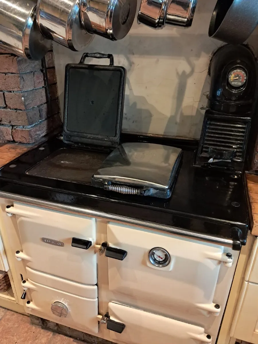 Rayburn 355 solid fuel stove - Image 1