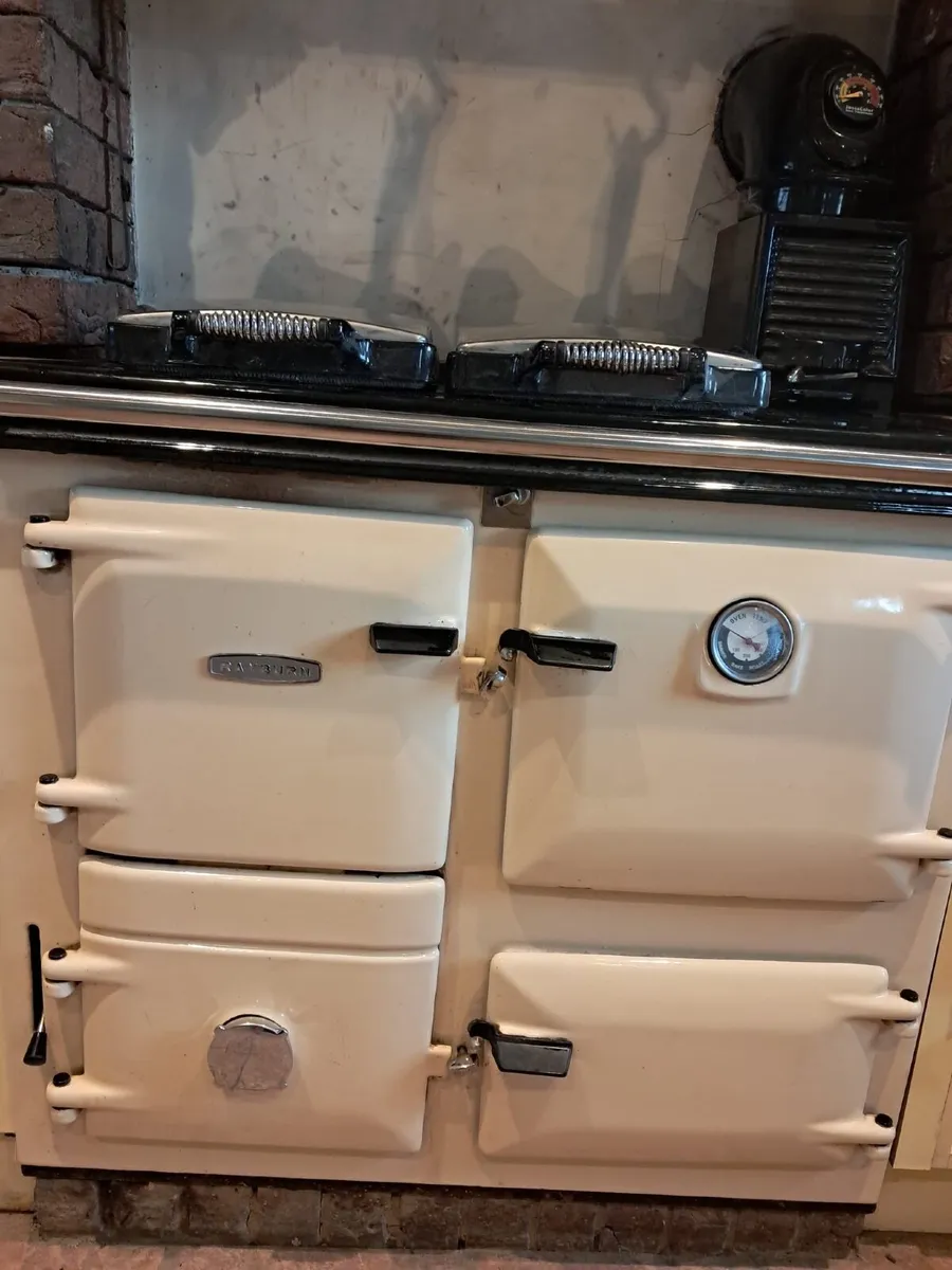 Rayburn 355 solid fuel stove - Image 2