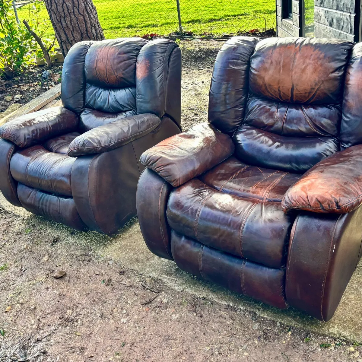 Armchairs sofas x 2 - Image 1