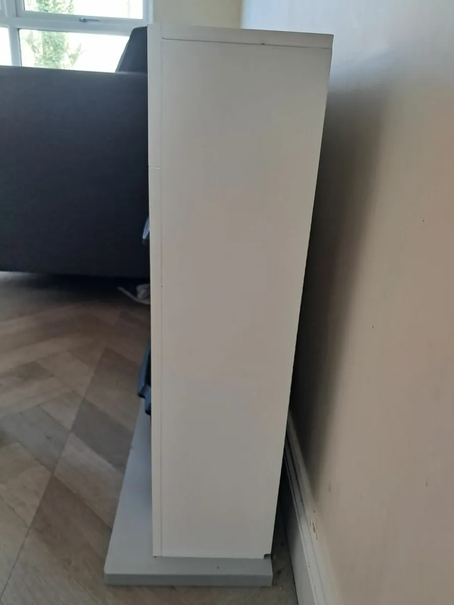 Electric fireplace - Image 2