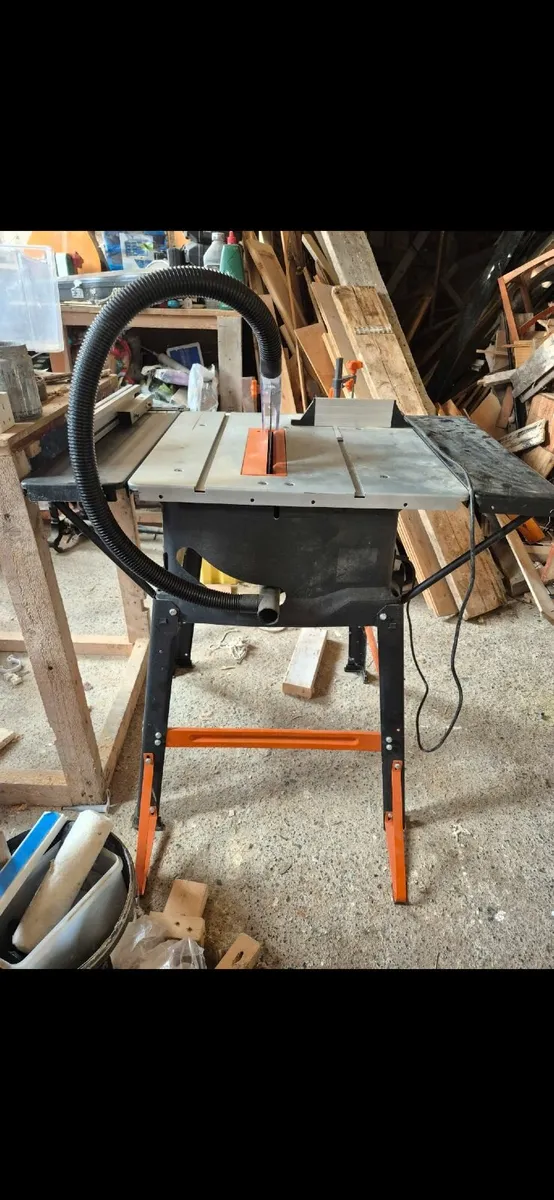 Table Saw - Image 1