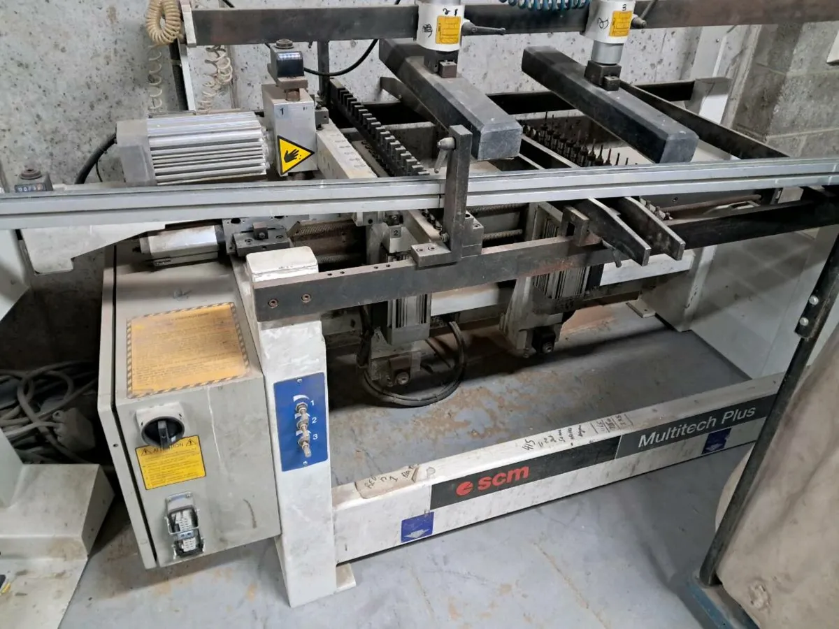 Woodworking boring machine - Image 1