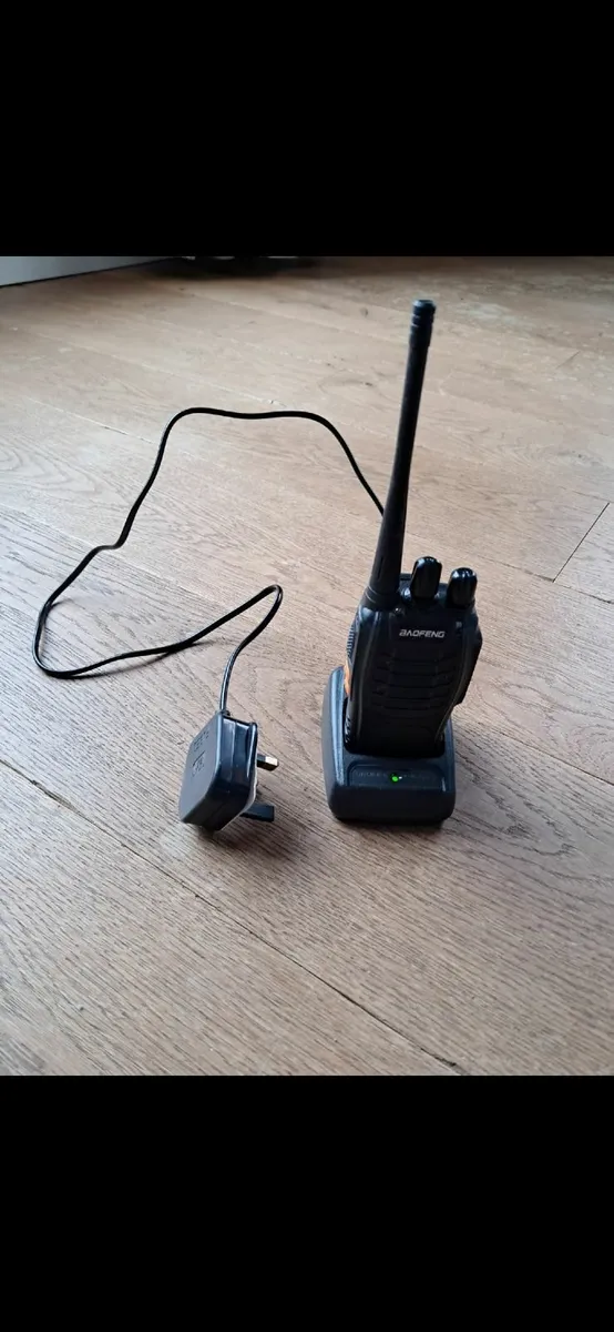 Walkie talkies set of 4 - Image 4