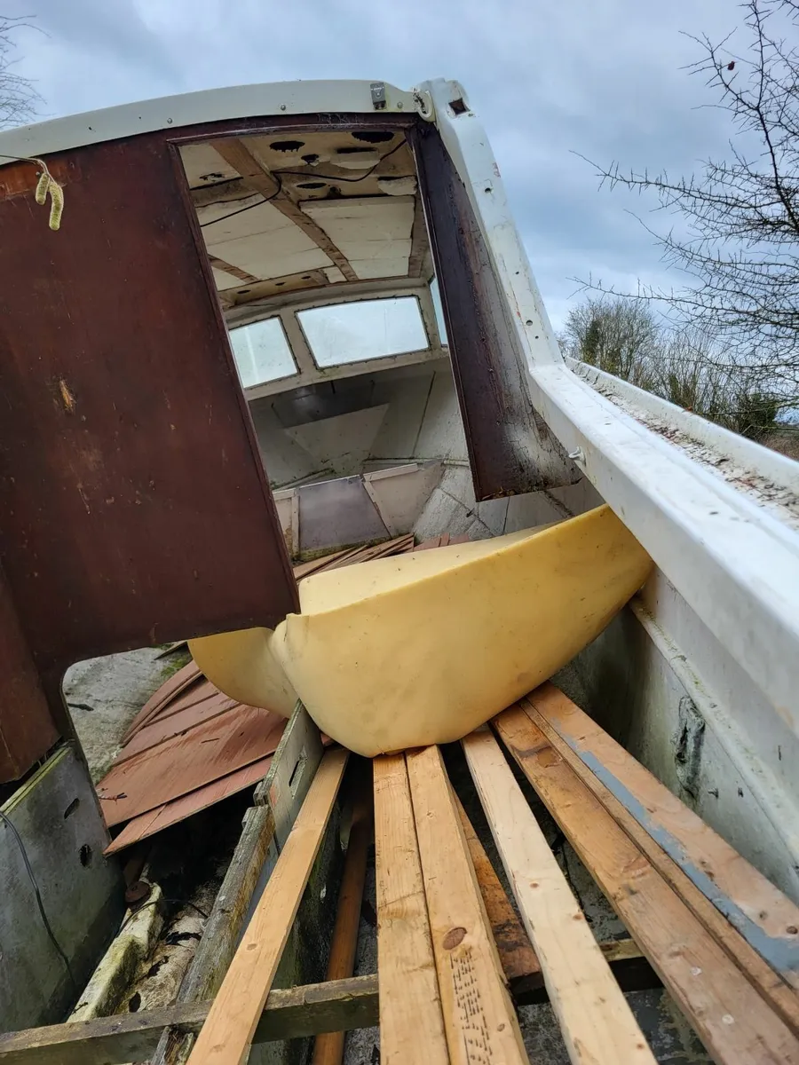 cruiser boat - Image 3