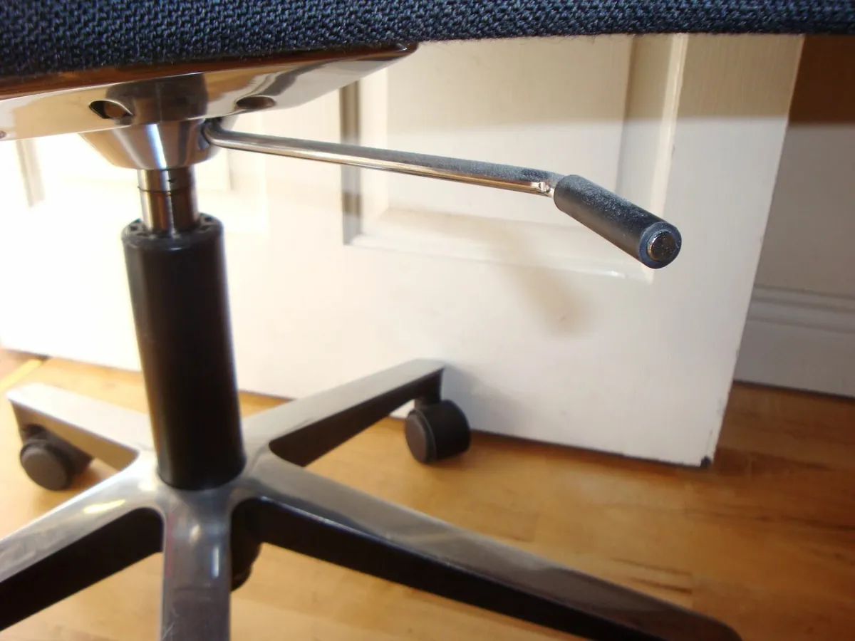 Armless office chair - Image 3