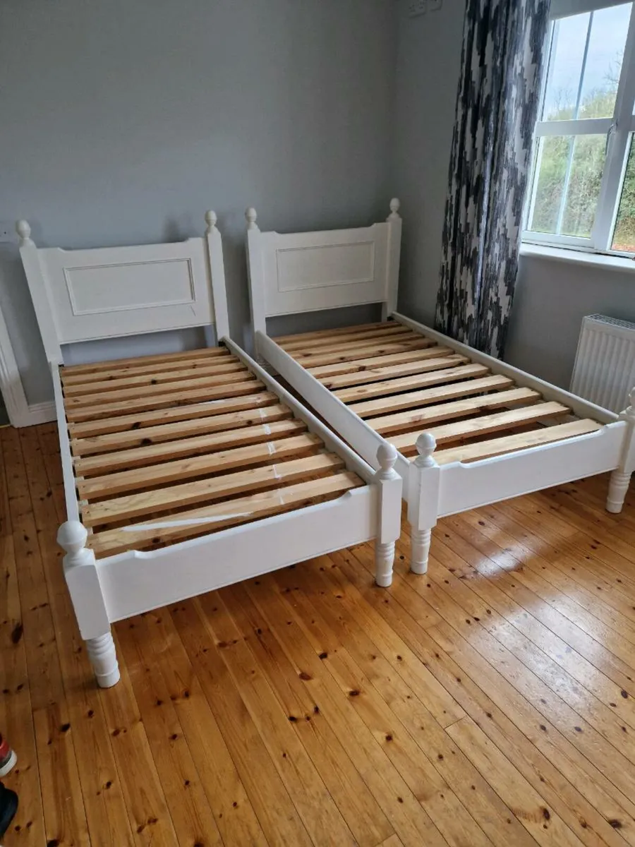 2 single bed frames - Image 2
