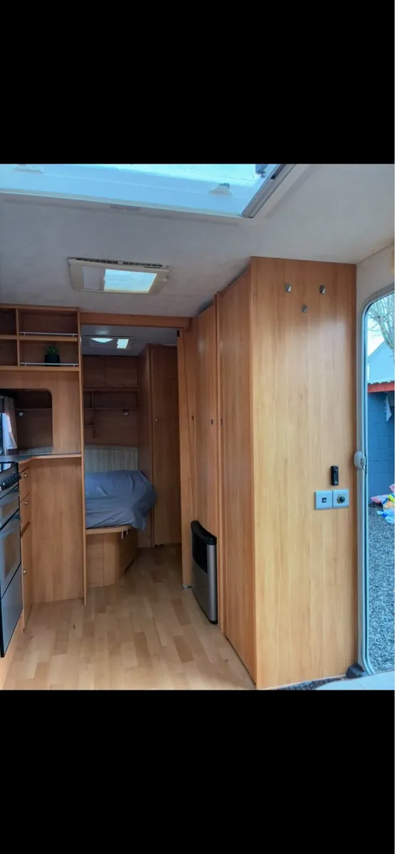 Caravan fixed bed - Image 4