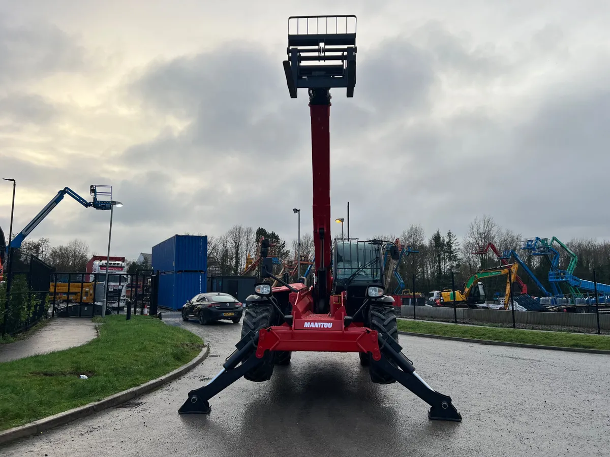 Manitou MT1440 YOM 2019 LOW HOURS - Image 3