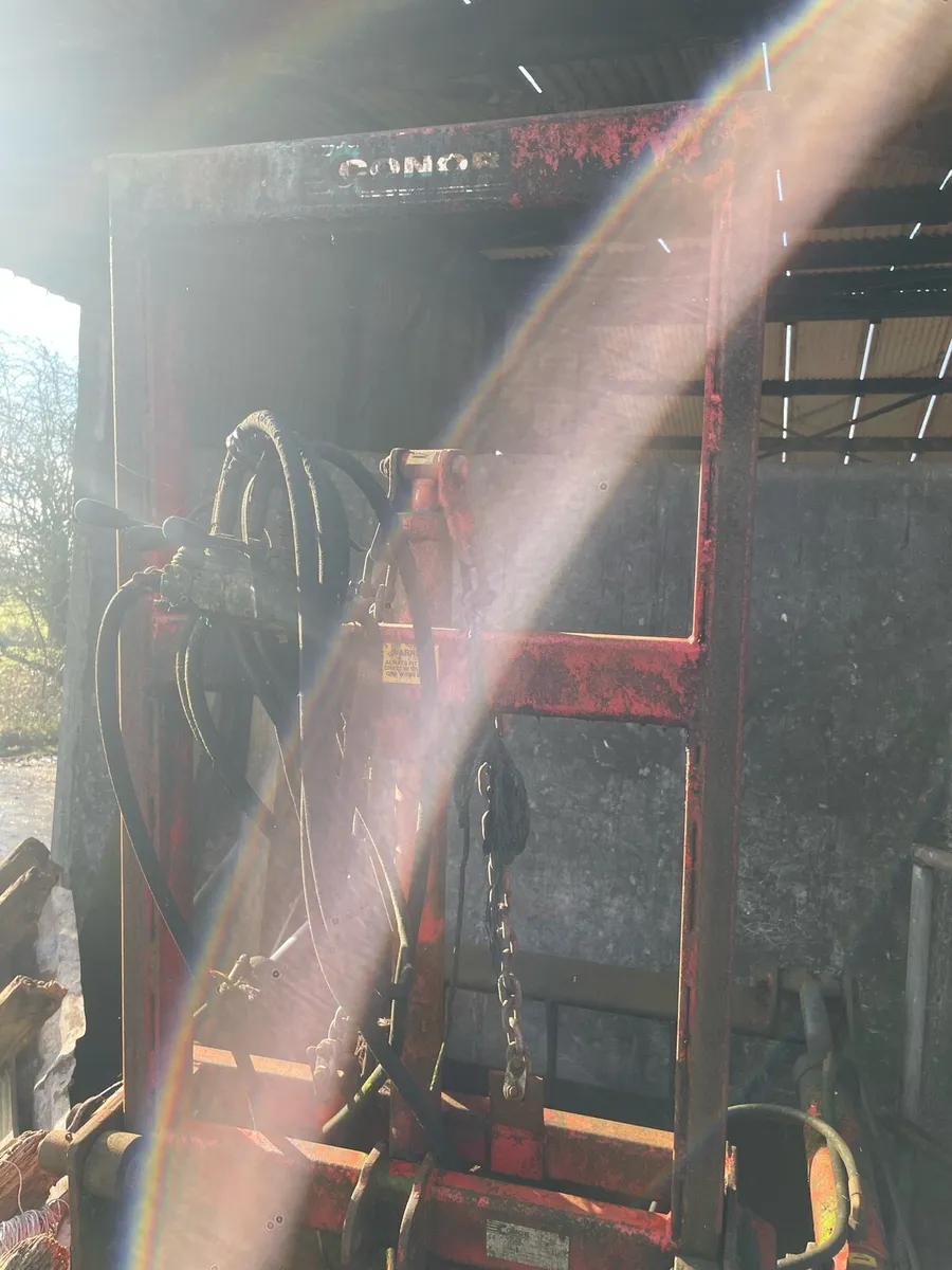 Shear Grab- back mounted - Image 1